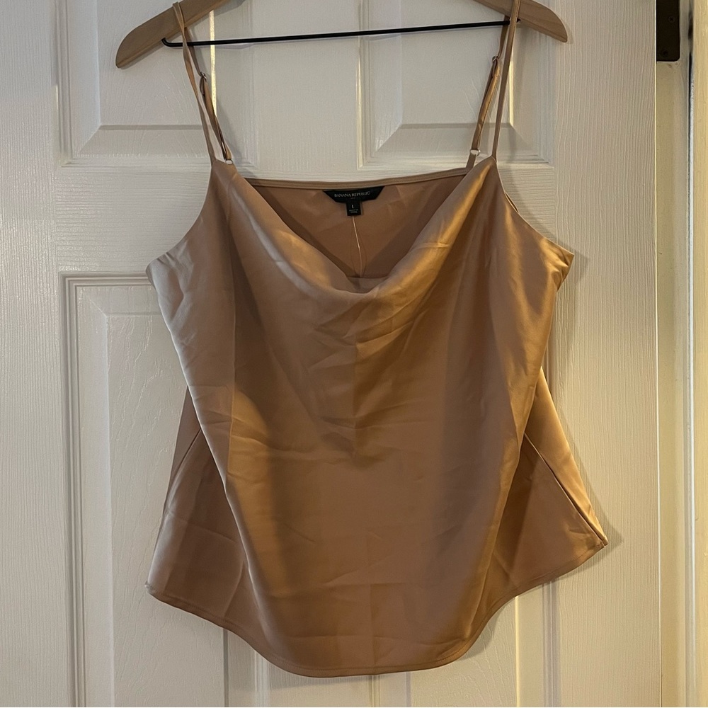Banana Republic Gold cowl neck camisole Size Large  - NWT